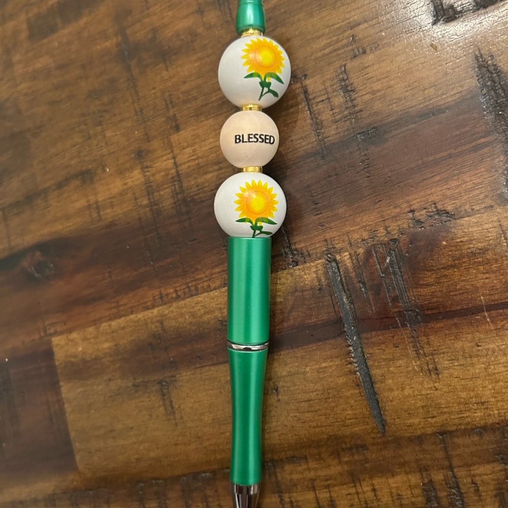 Vibrant Green Sunflower Beaded Pen